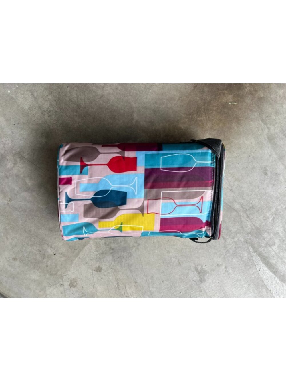 Insulated Wine Bottle Carrier Bag to Hold Chill Bottles Adjustable Strap